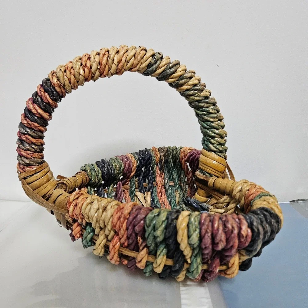 Unbranded woven heart